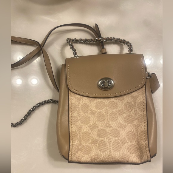 NWOT Coach Parker Convertible Backpack Crossbody Bag 16 Signature Canvas Beige - Picture 7 of 16